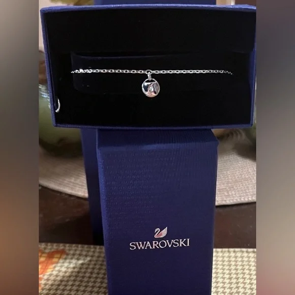 Swarovski Women Ginger Disc Chain Slide Bracelet - Picture 6 of 8